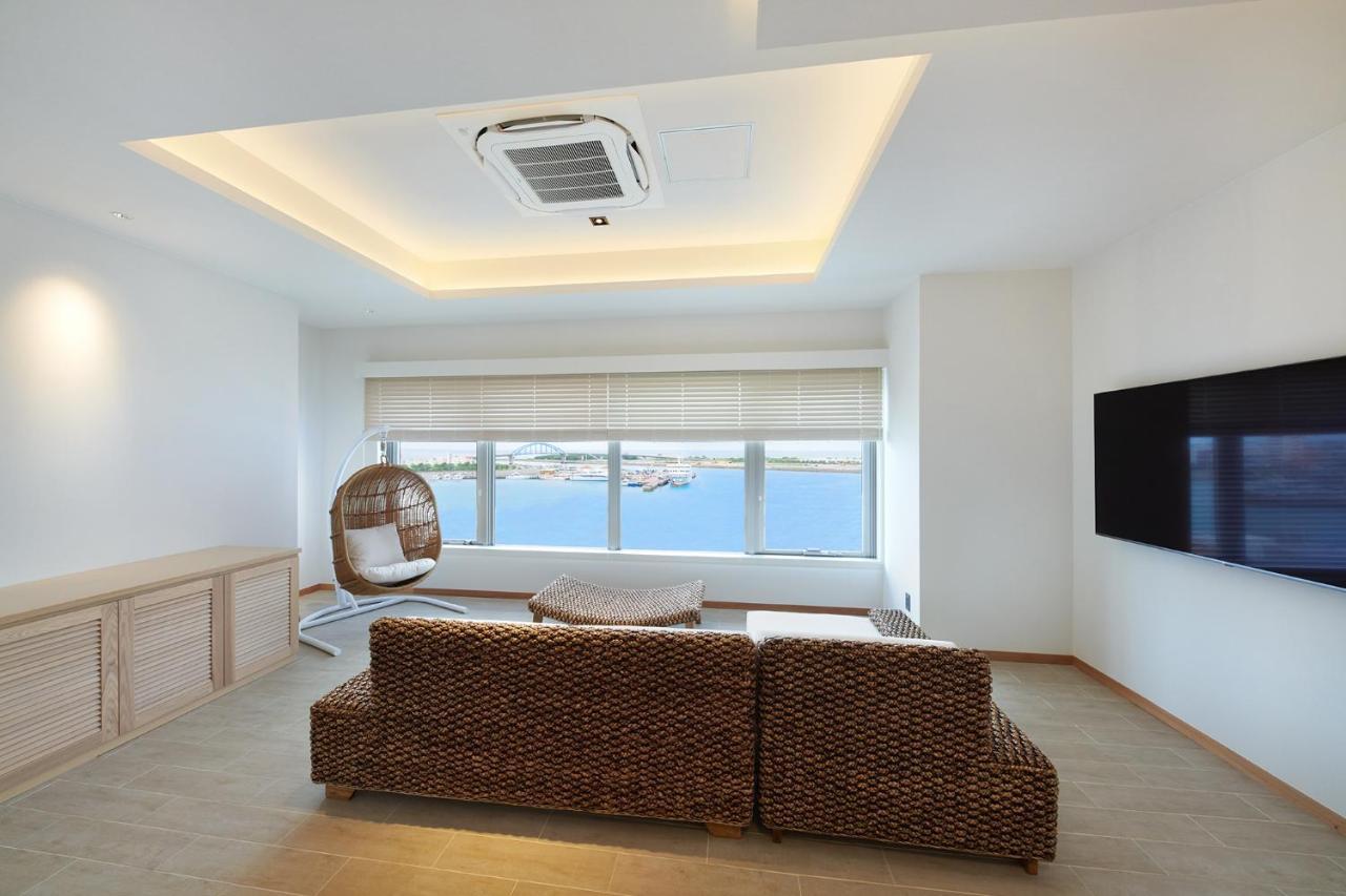 Hotel Third Ishigakijima Ishigaki  Zewnętrze zdjęcie